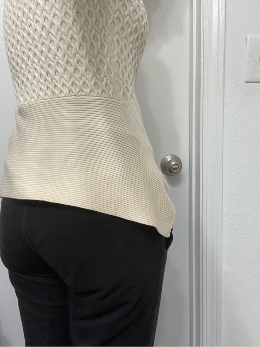 Karen Millen Cream Wool Zip-Front Cardigan - Picture 10 of 11